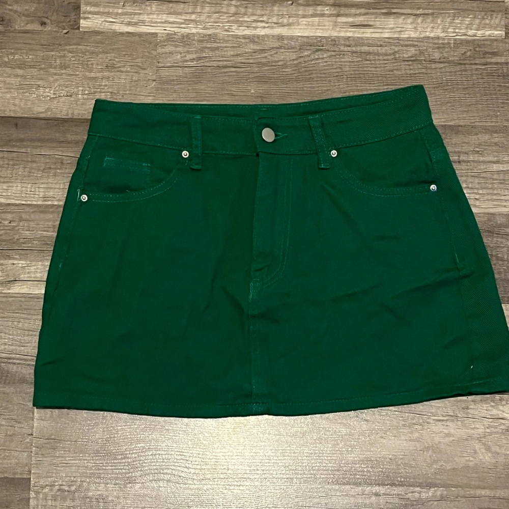 Green Shein mini skirt